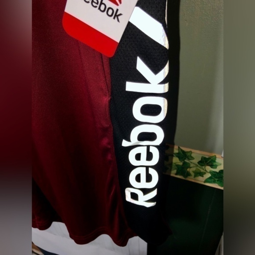 💠Reebok Amped Slim Polyester Garnet Training Basketball Shorts - Picture 13 of 13